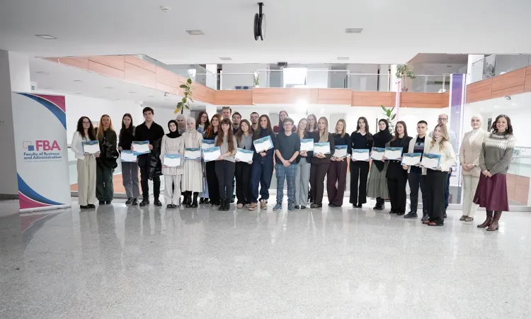 Akademik Başarıyı Kutluyoruz: FBA 2025 Dekan Onur Listesi