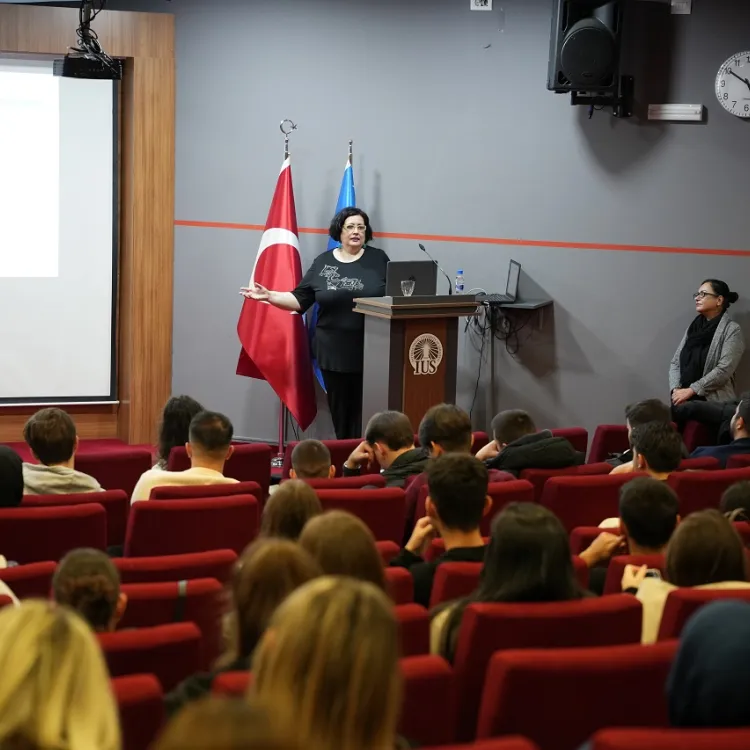 The Role of Organizational Structure and Design in Developing Effective Management Leadership: Insights from a Practitioner’s Perspective